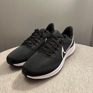Nike Air Zoom Pegasus 39 Black White Running Men's Shoe Size 11 DH4071-001